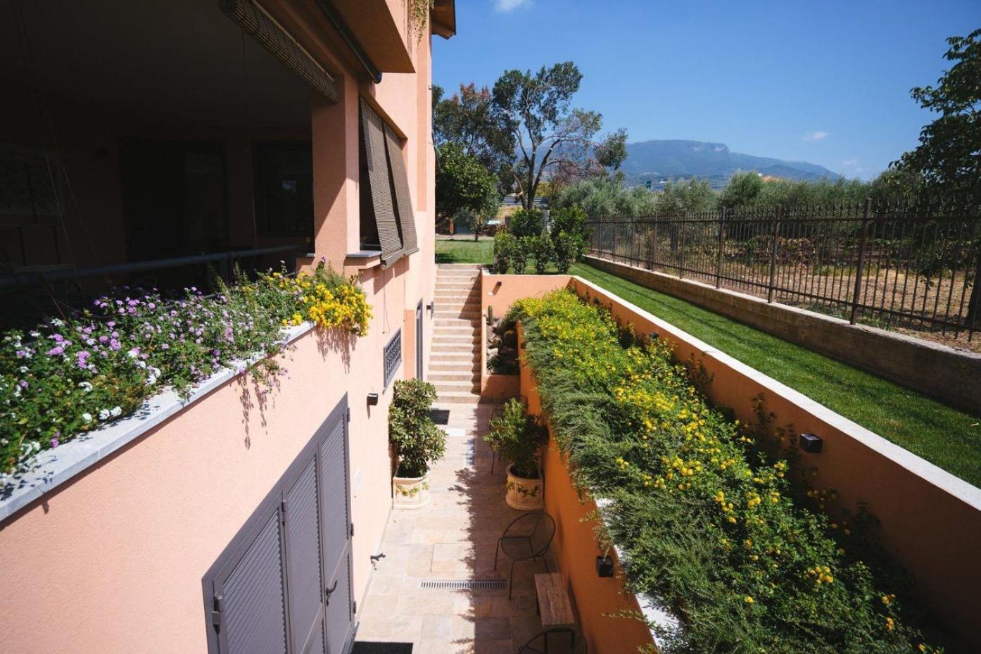 Bed and Breakfast Le Monachelle Luxury Эболи Номер фото